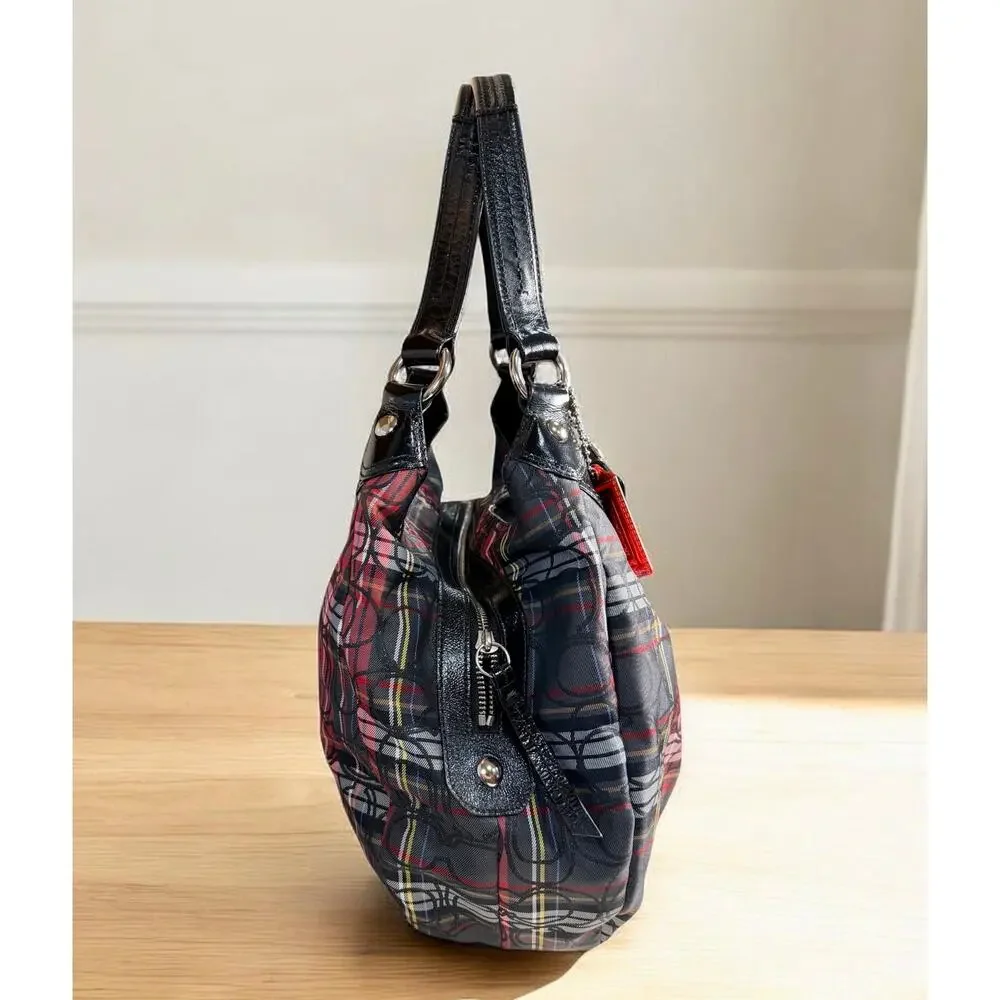 Coach hobo silver