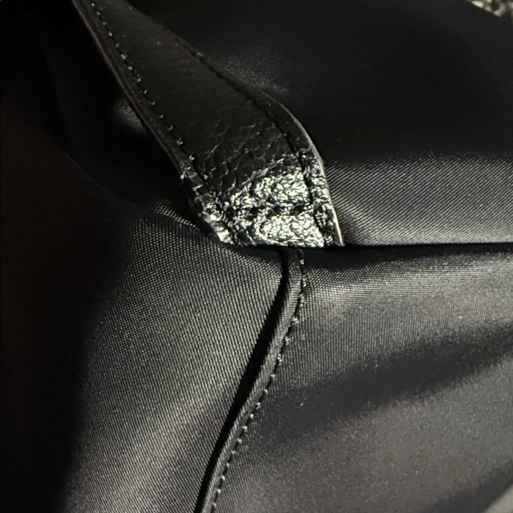kate spade backpack excellent