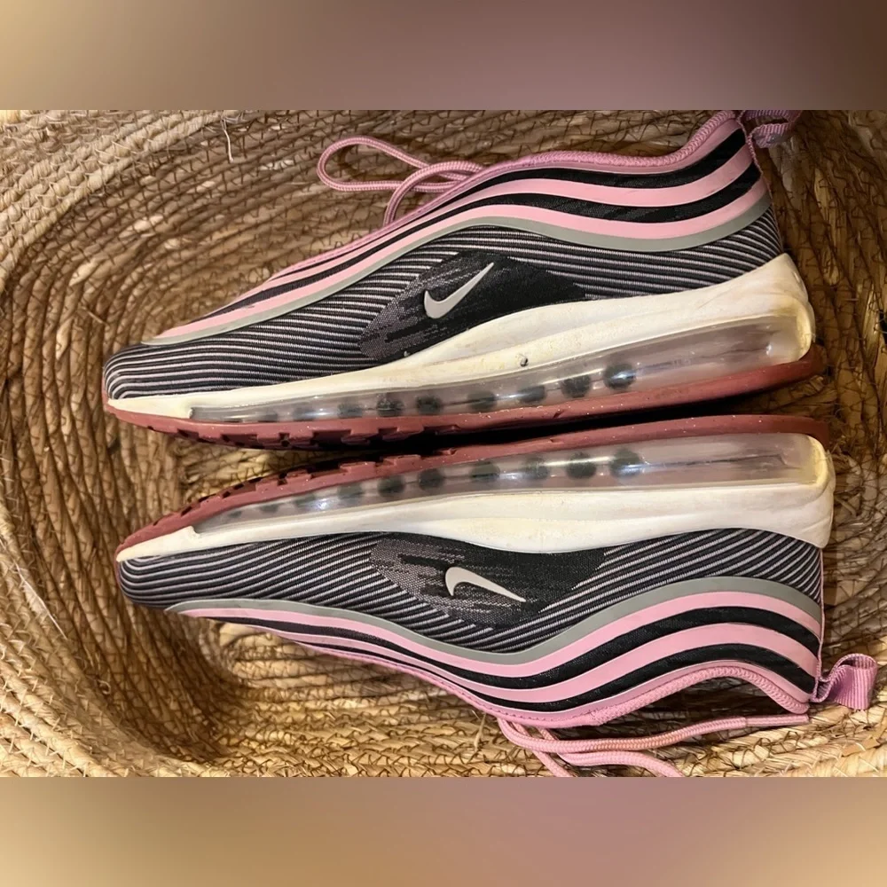 Nike this pair