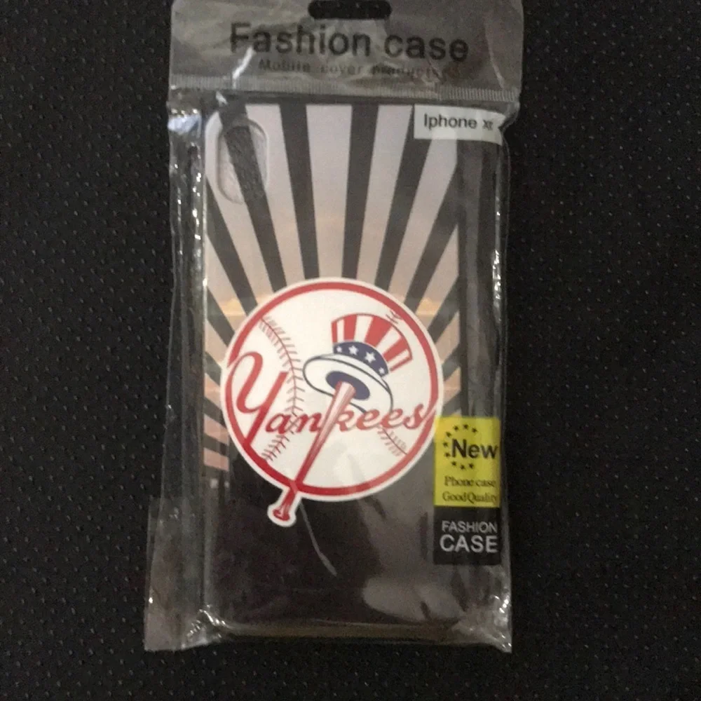 6/$20 New iPhone XR Yankees phone case