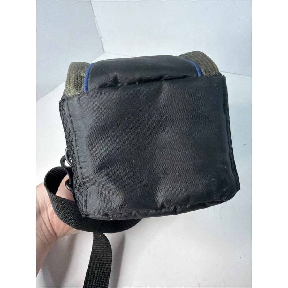 case logic details zippers