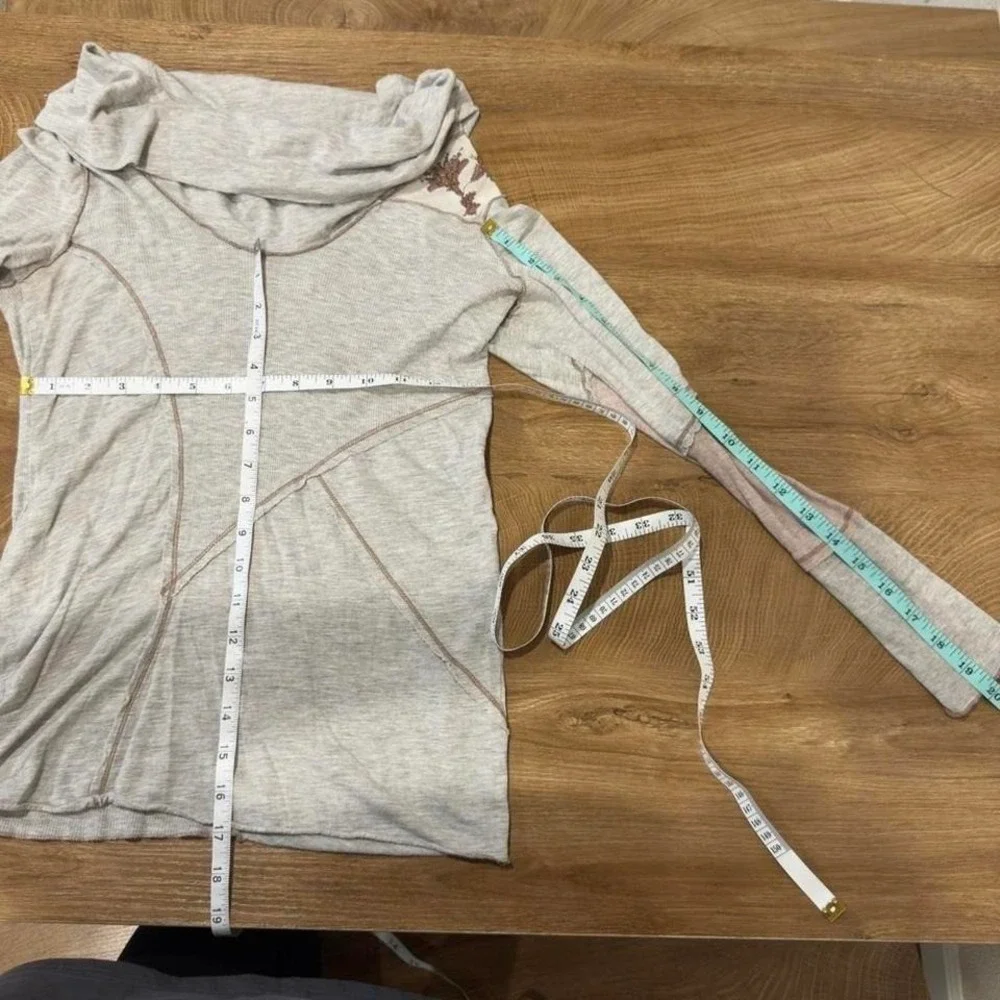 Anthropologie tone girl