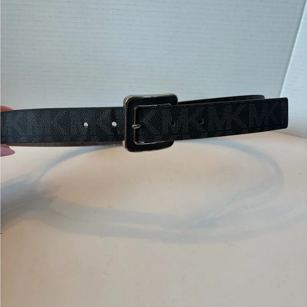 Michael Michael Kors‎ black MK logo belt