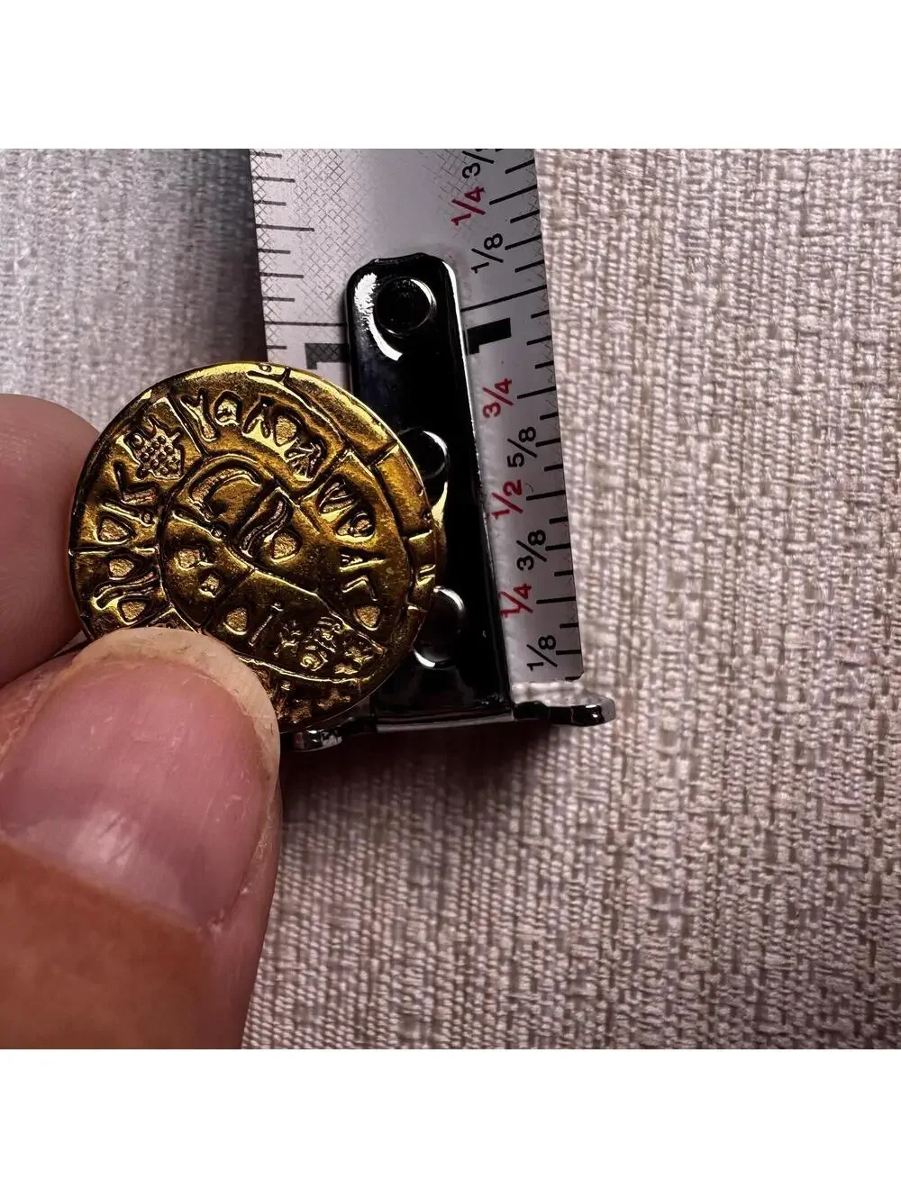 N/A detailed embossed