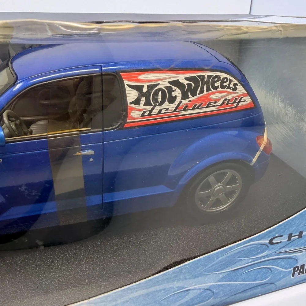 Hot Wheels 100% hot