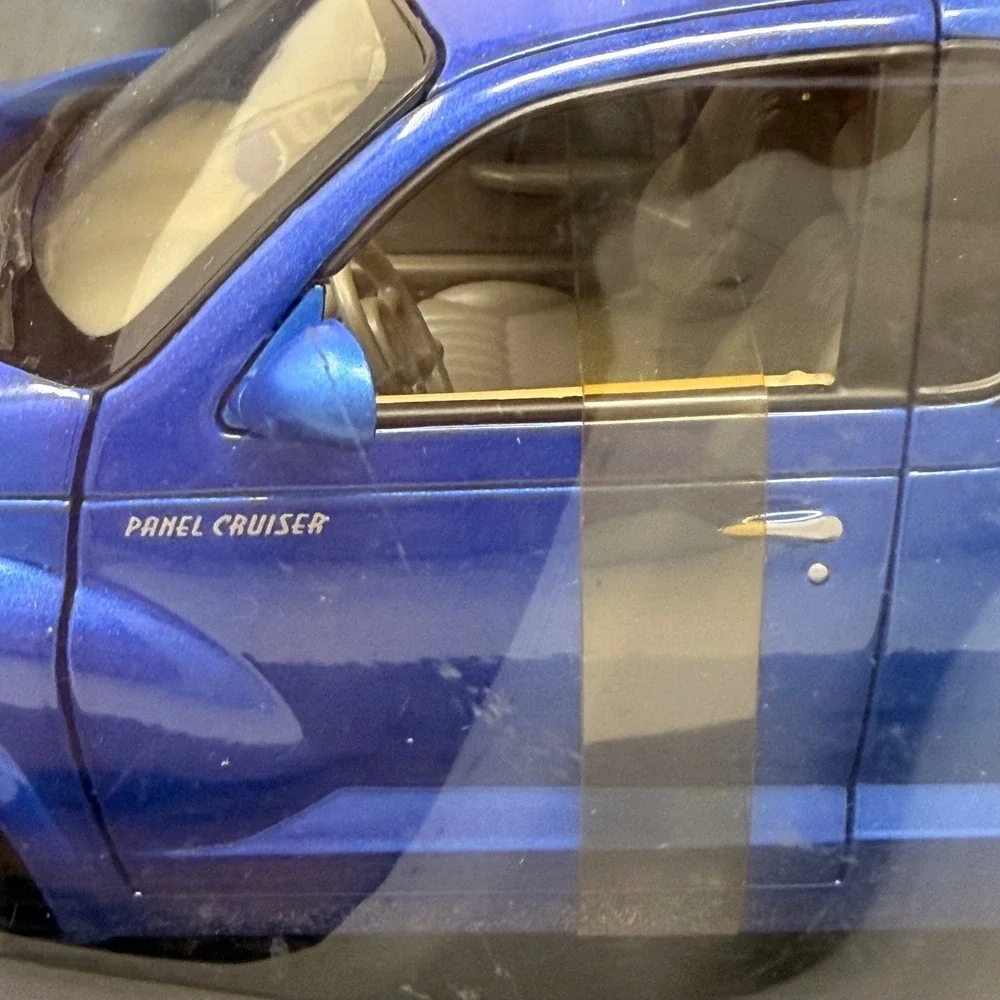 Hot Wheels 100% hot
