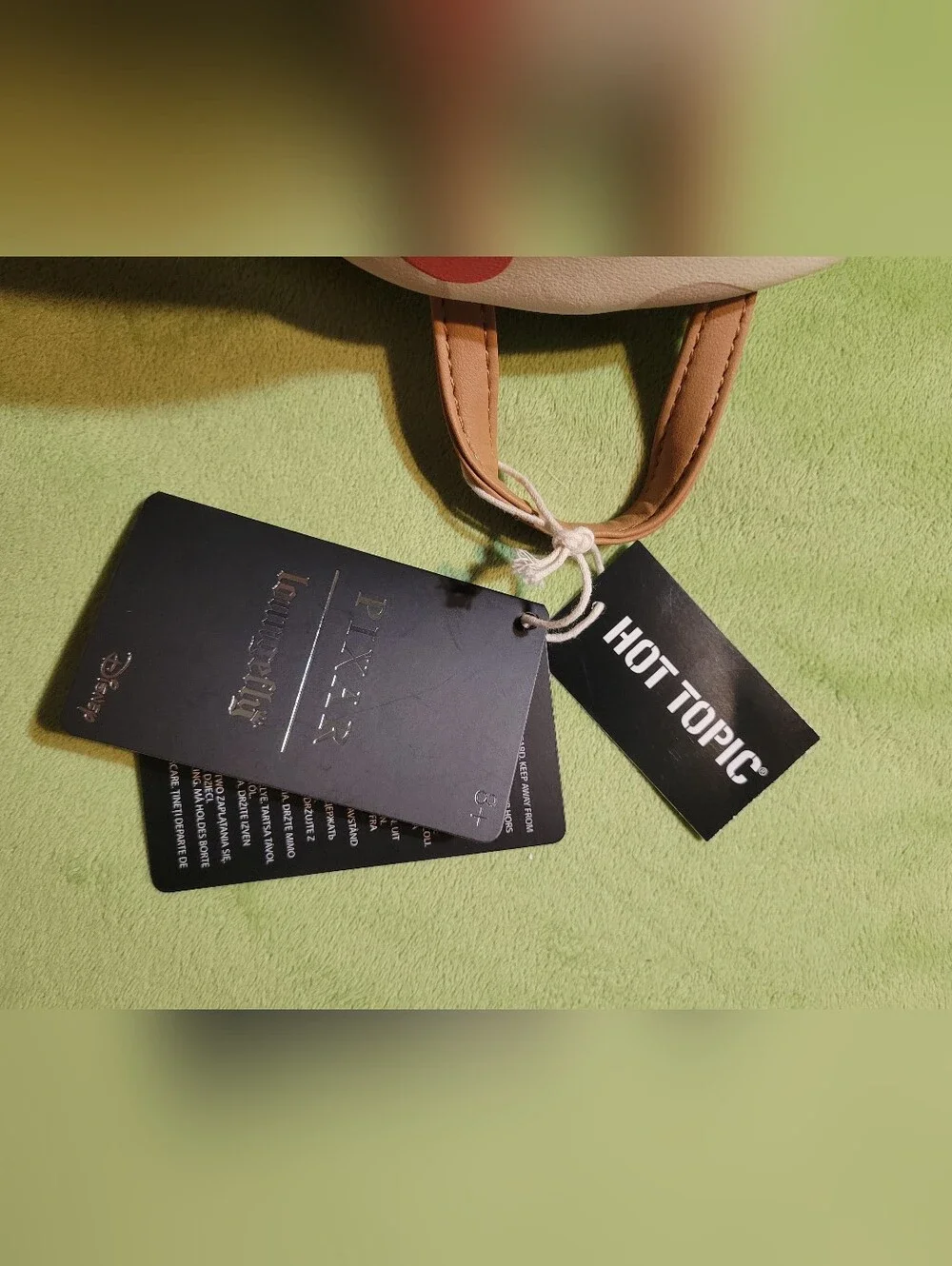 Loungefly pockets zipper