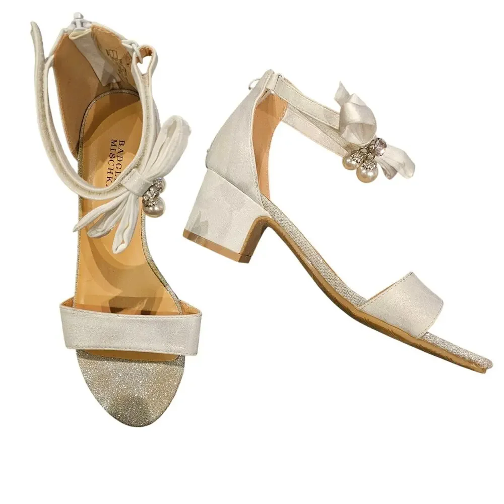 Badgley Mischka Perina Pearl Bow Heels White Ankle Strap Sandals Size 3, EU 34