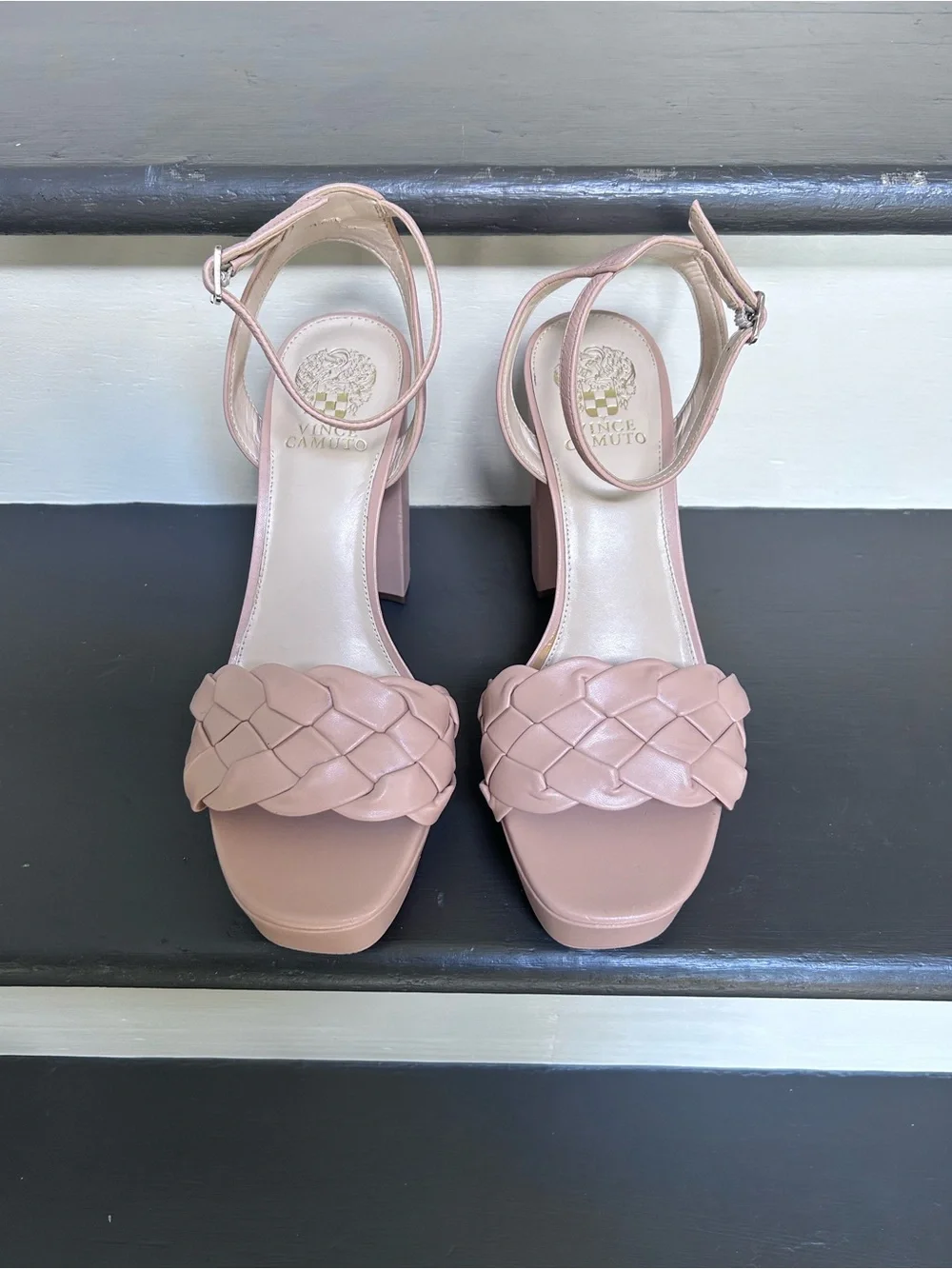 Vince Camuto vince camuto