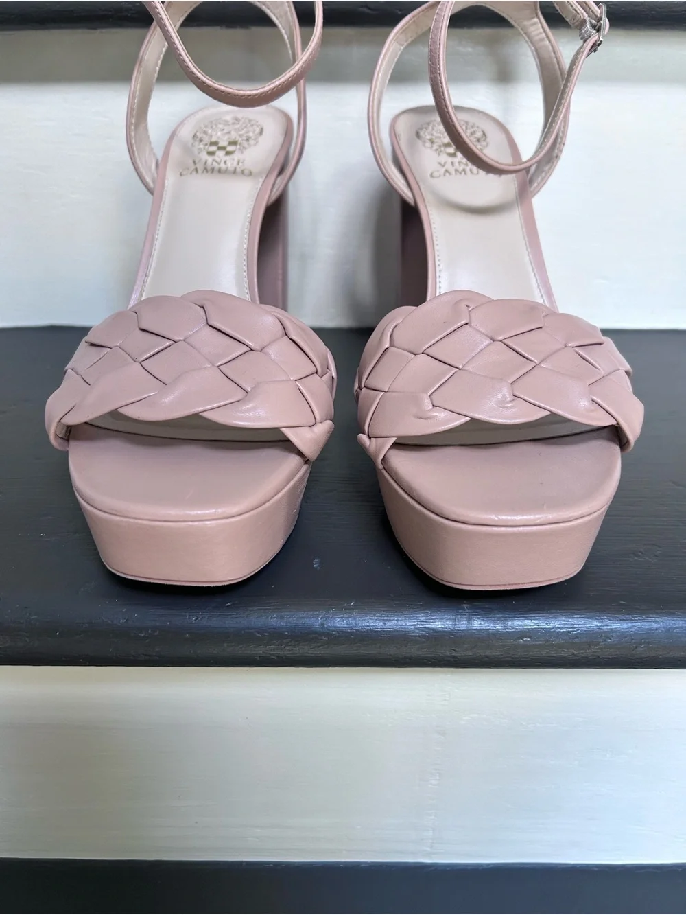 Vince Camuto vince camuto