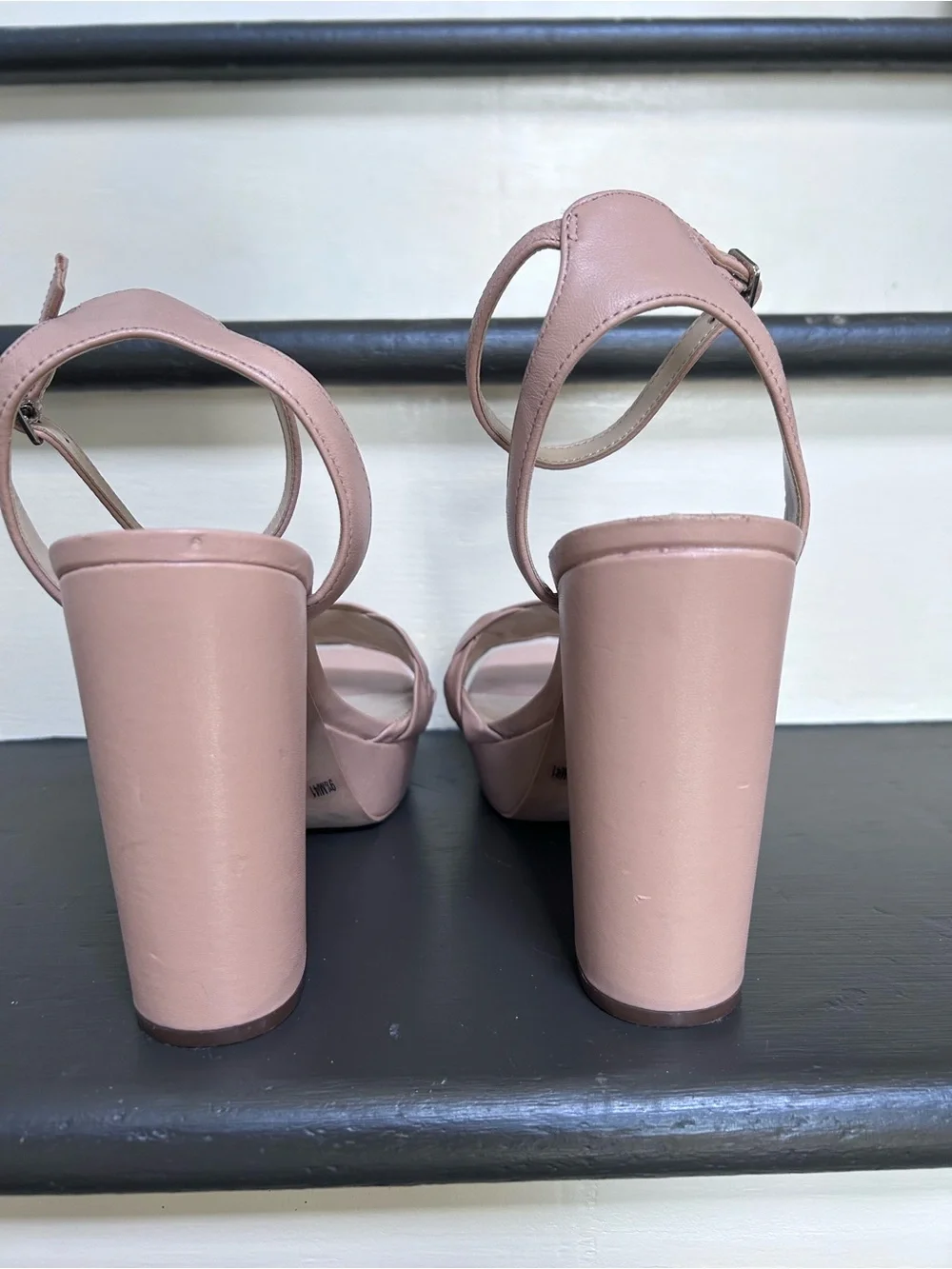 Vince Camuto vince camuto