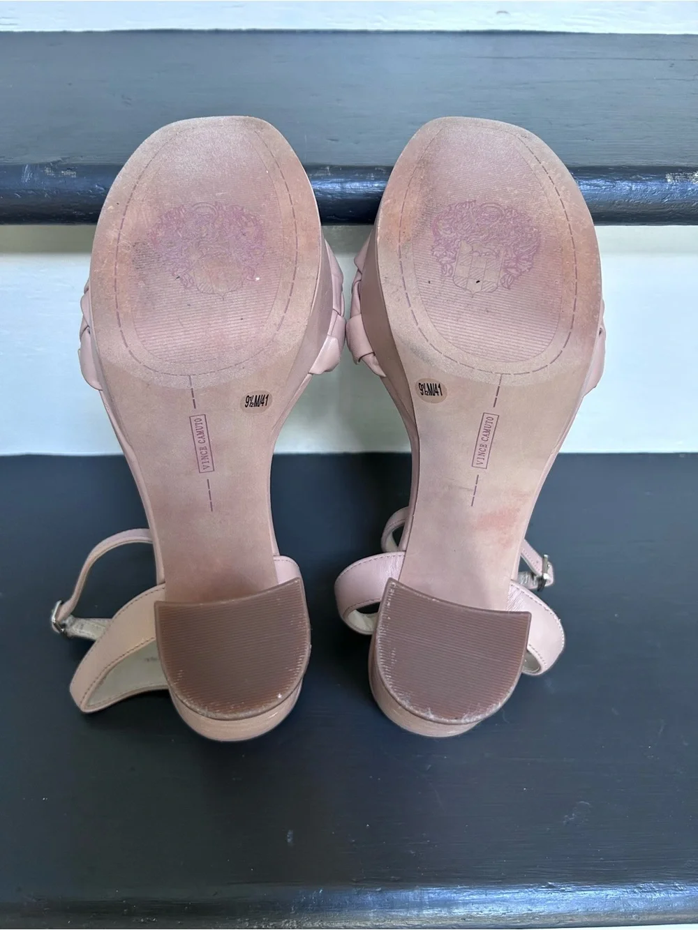 Vince Camuto vince camuto