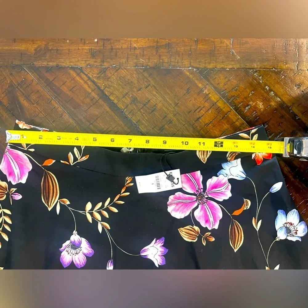 Express free skirt size