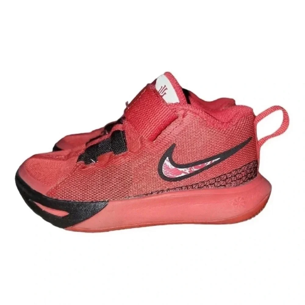 Nike kyrie flytrap