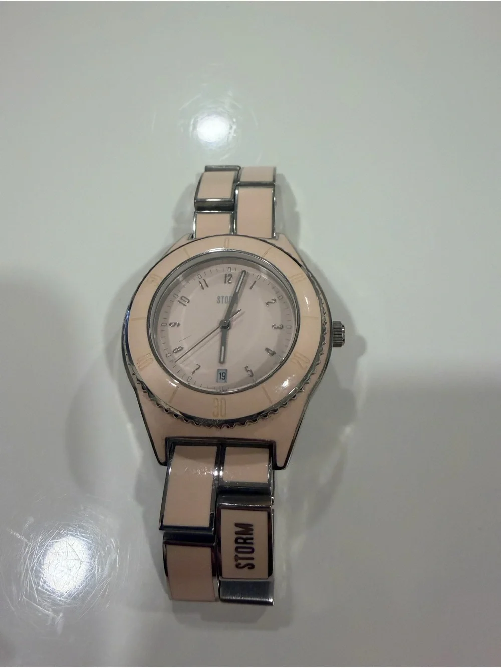 Storm dial pink