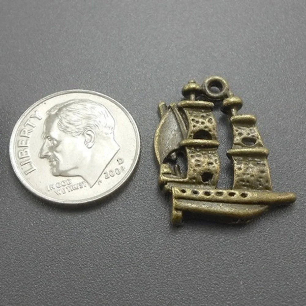 The Unbranded Brand charms 22x17mm
