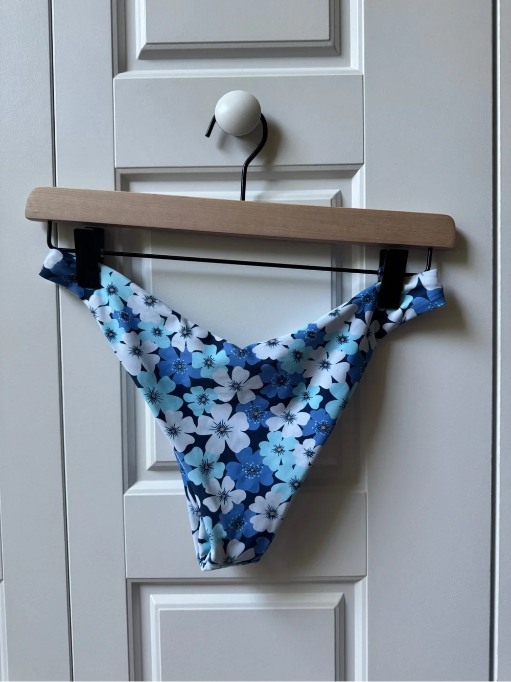 Kulani Kinis white flowers fit