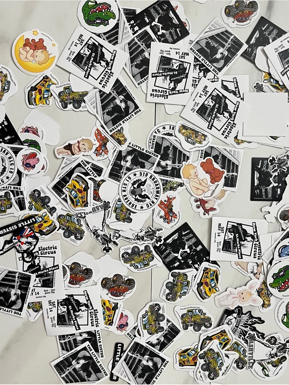 Brandy Melville mixed sticker