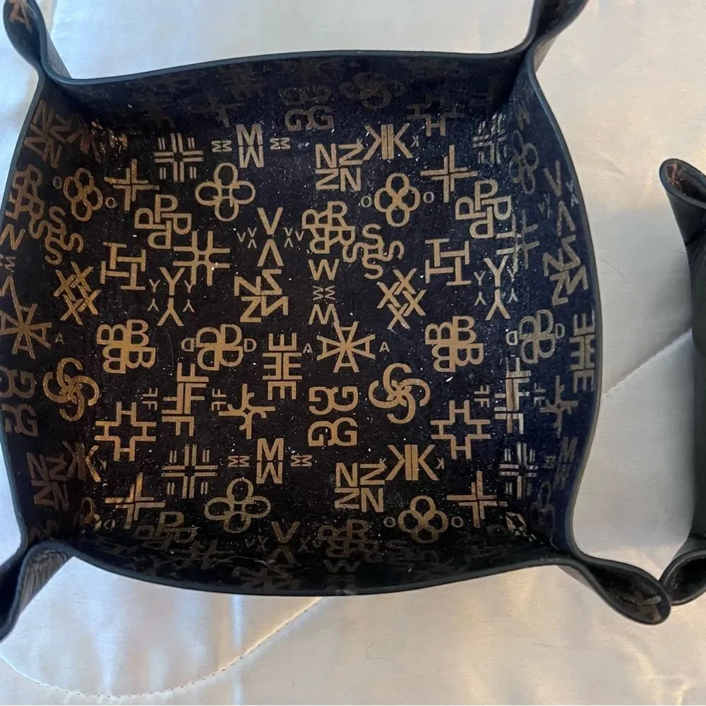 India Hicks brand new