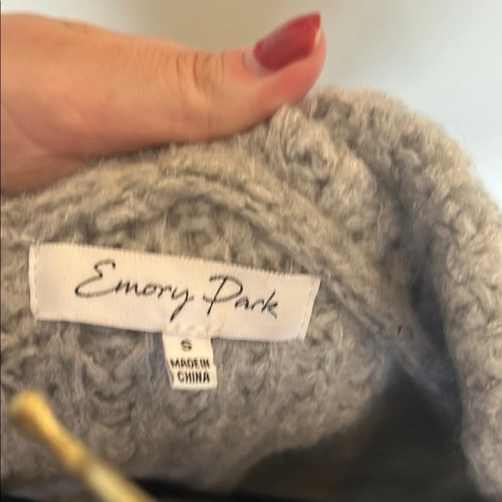 emory park hoodie features knit