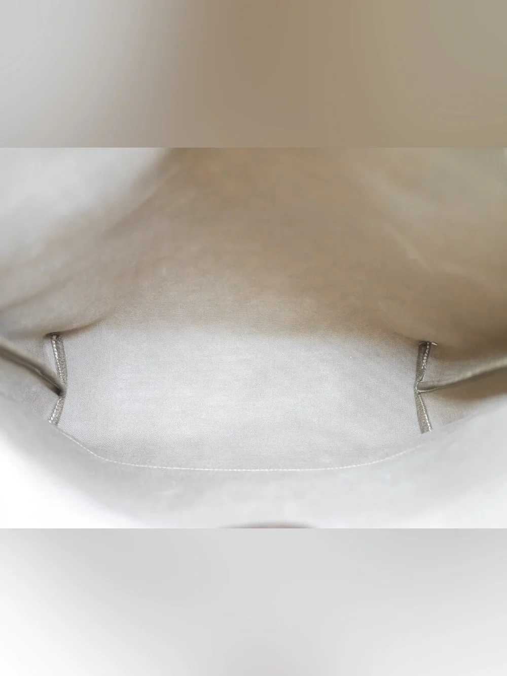 Gucci 12”w 15”h
