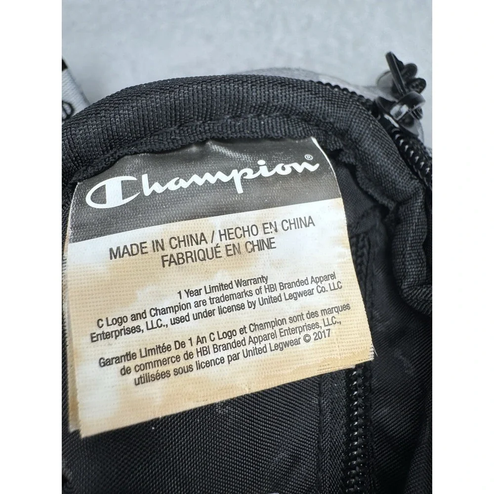 Champion item fanny