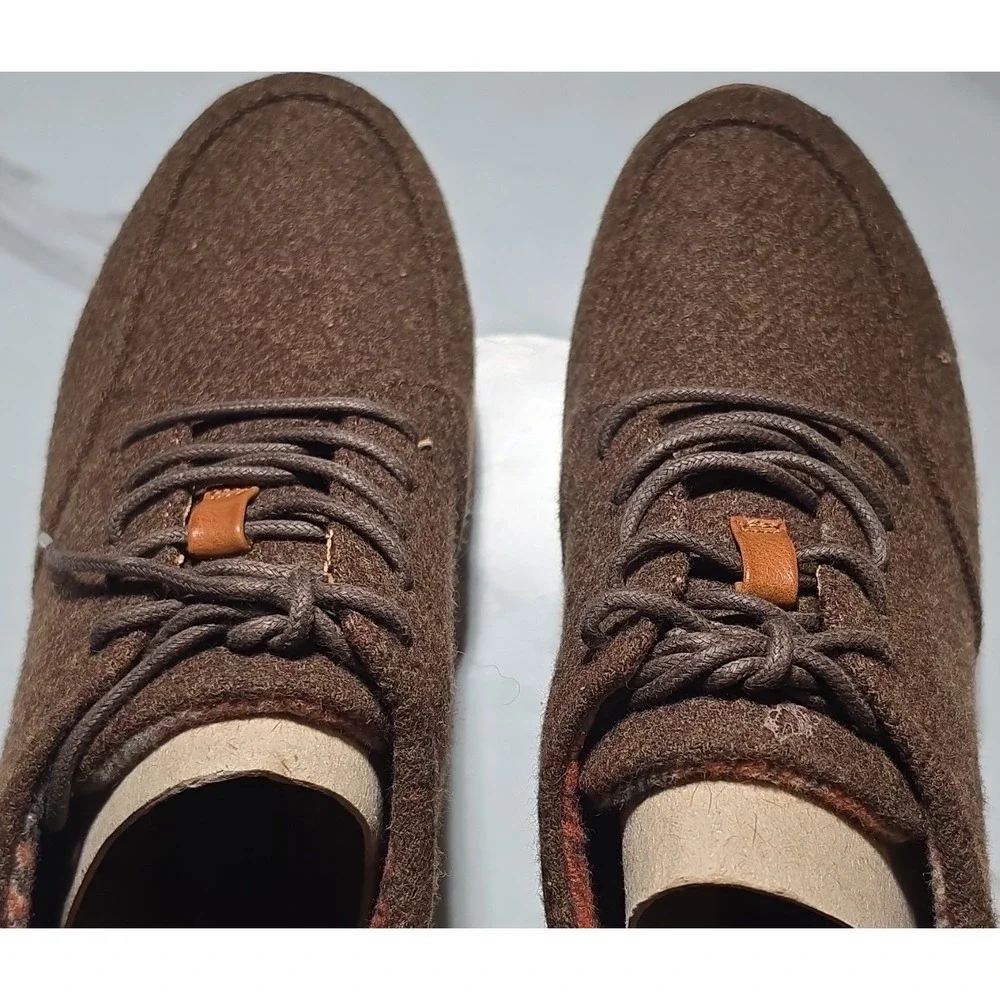b.o.c. Brown Felt Lace-Up Sneakers Men's US 8 Comfort Casual Shoes