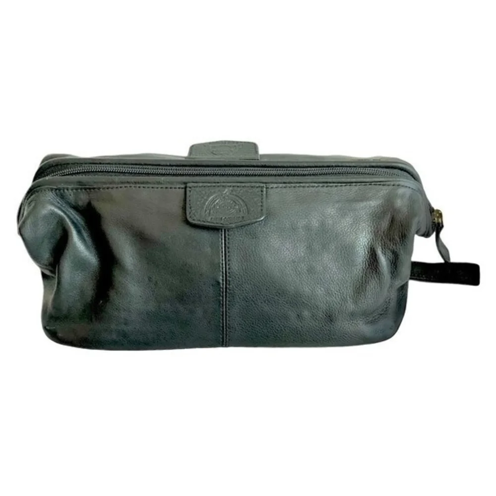 Dopp black satin