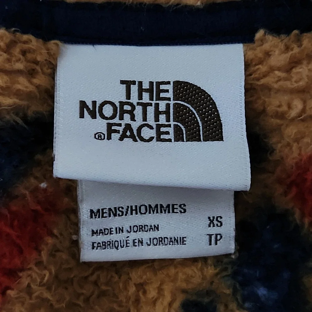 The North Face measurements shoulder