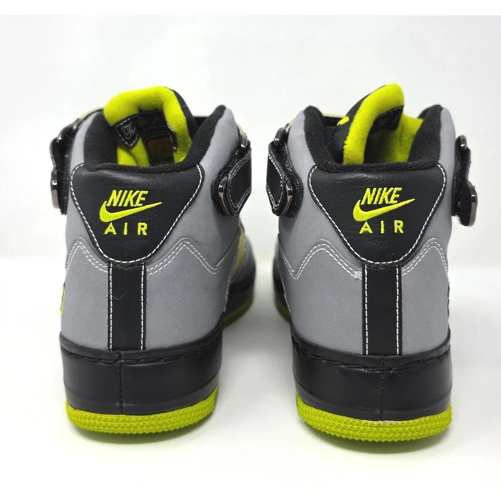 Nike overall lace iconic