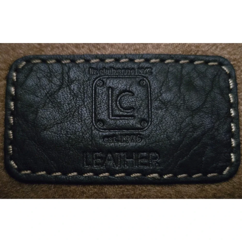Liz Claiborne liz claiborne