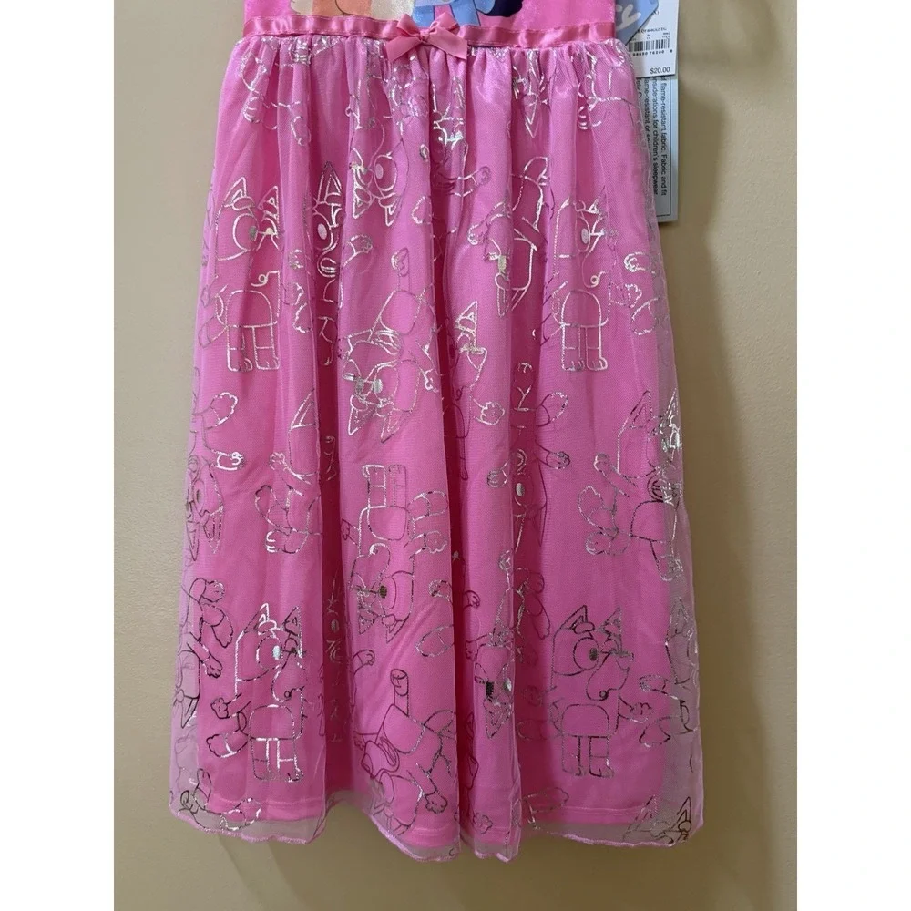 Bluey arm pink