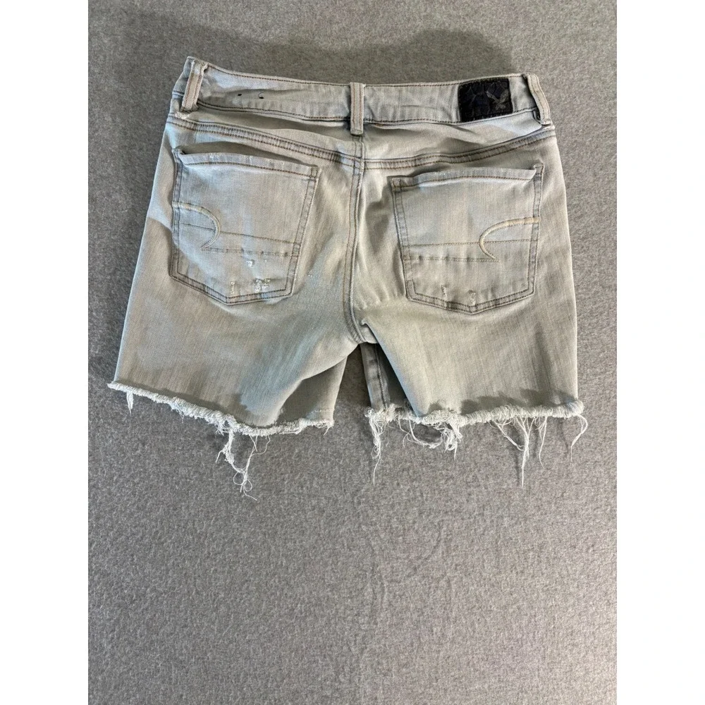 American Eagle Outfitters shipping adds all