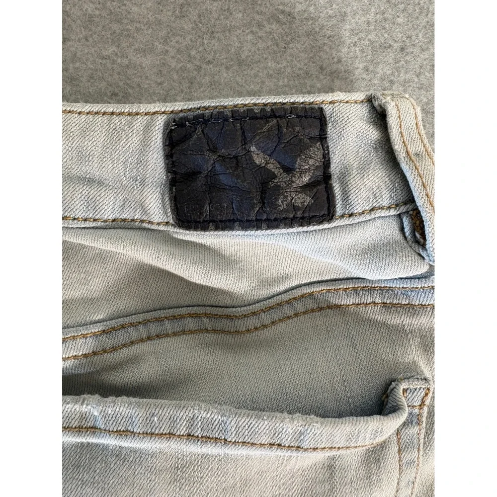 American Eagle Outfitters classic aesthetic casual