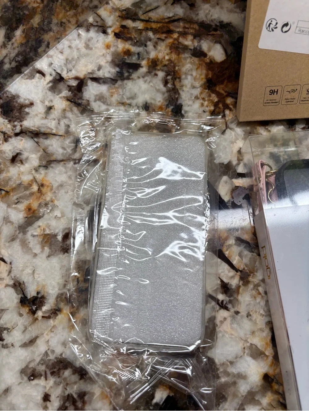 Goldie wallet style