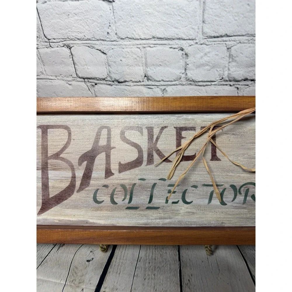 Handmade collection basket sit