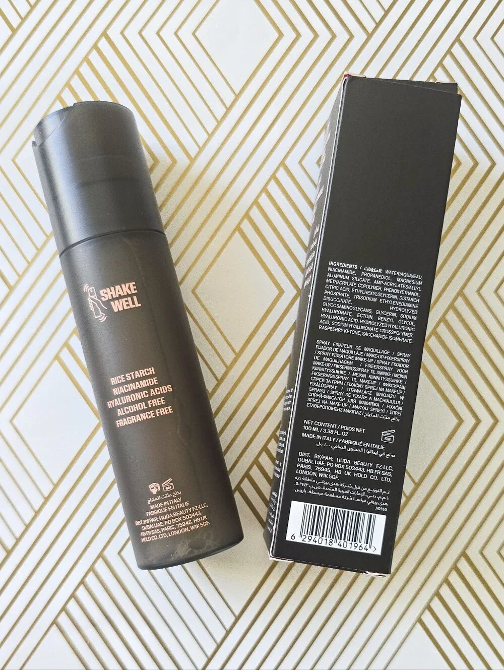 HUDA BEAUTY controls 16 makeup