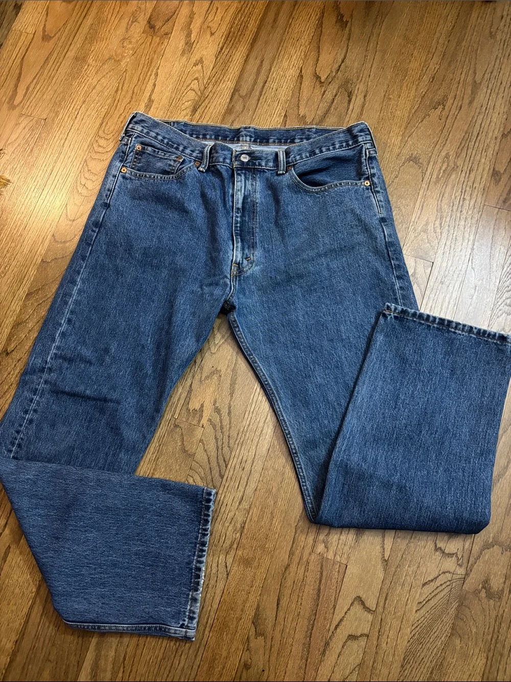 Levis wash leg