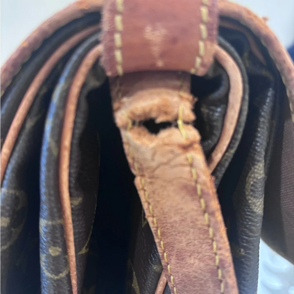 Louis Vuitton dimensions france size