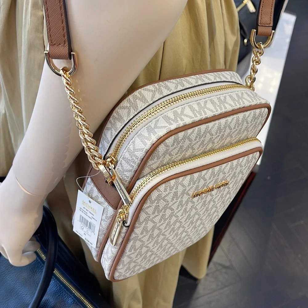 Michael Kors michael will compartmentalized
