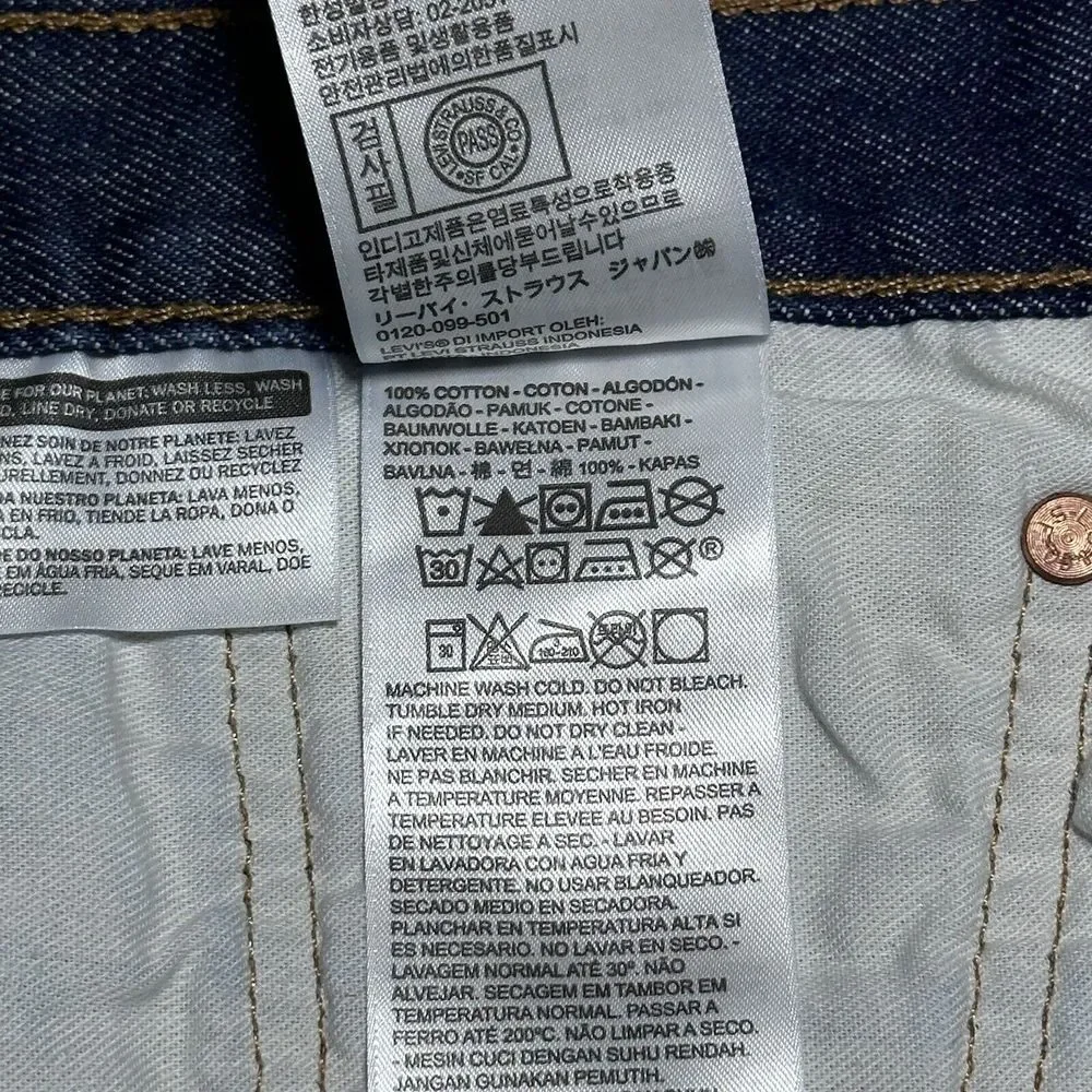 Levis closer tagged