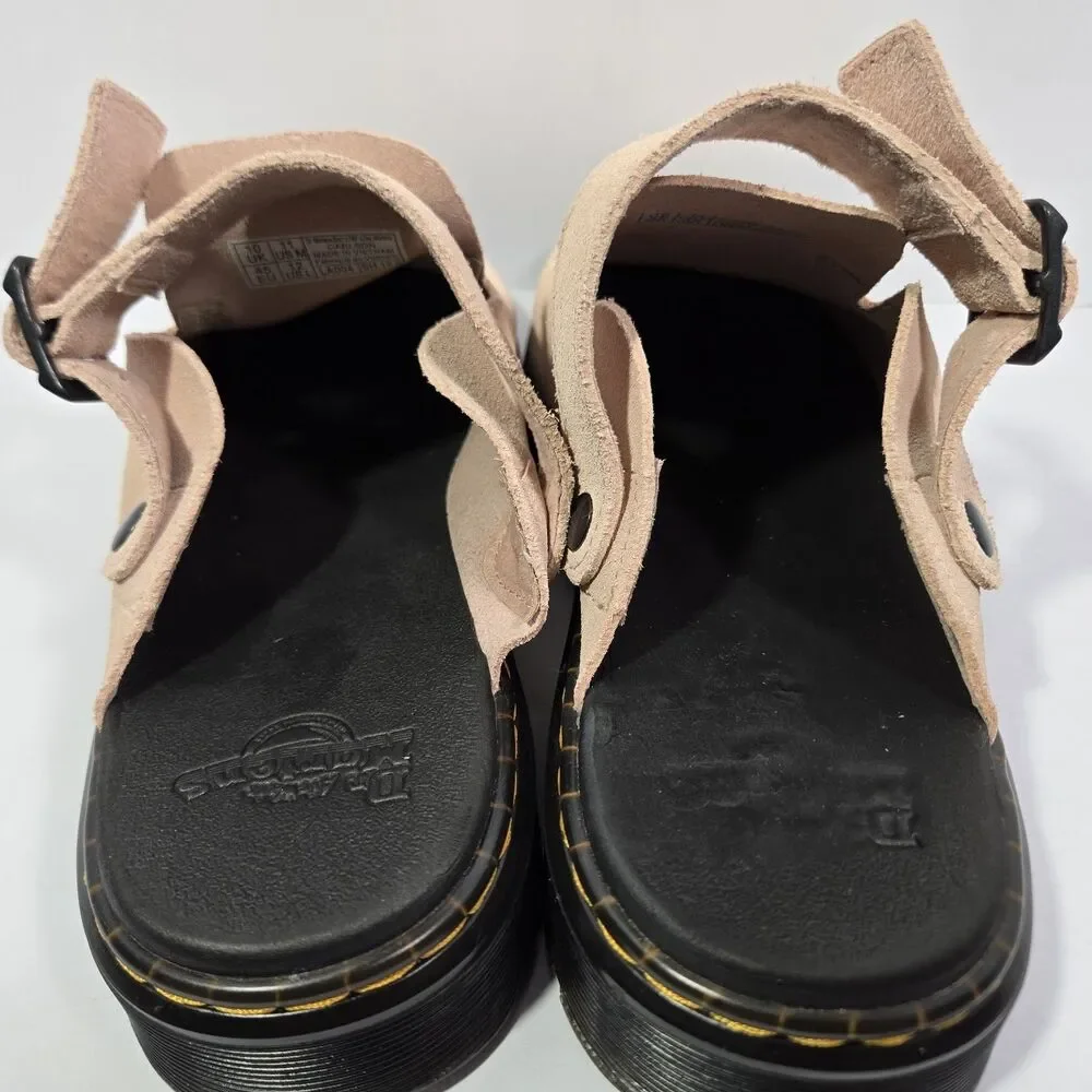 Dr. Martens 11 suede