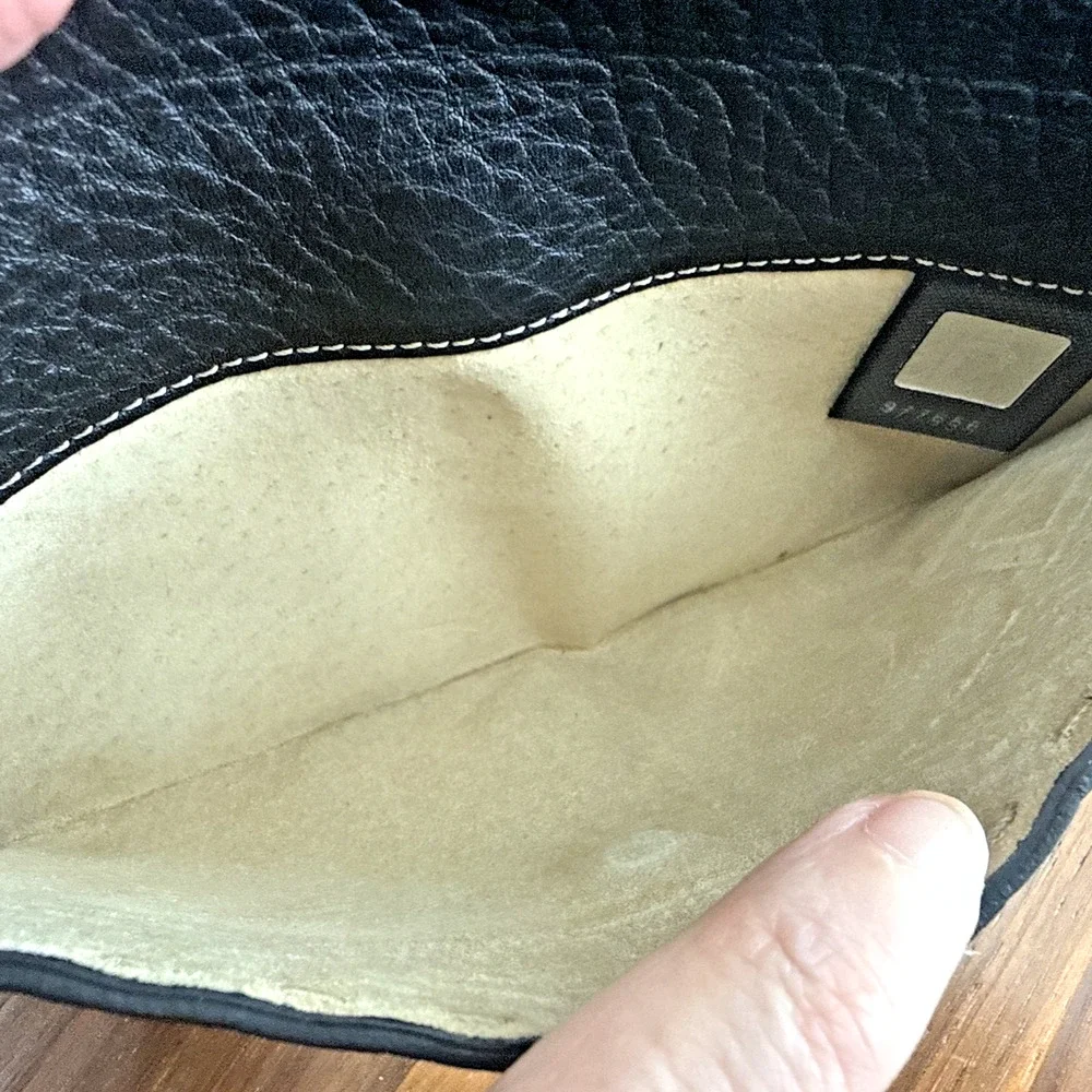Fendi shipped wallet excellent