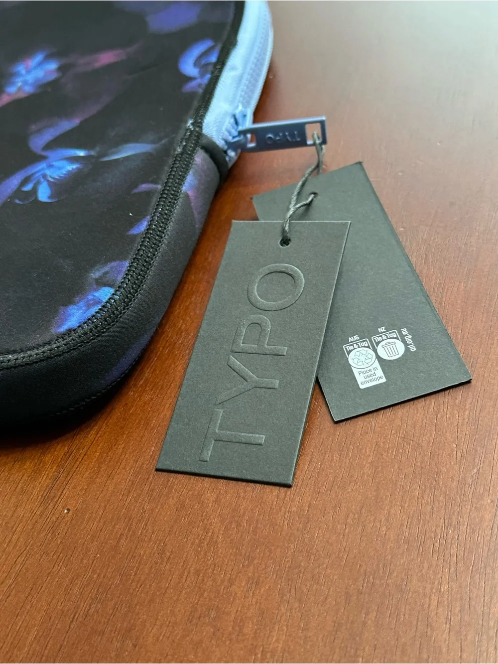 Typo slim zippered