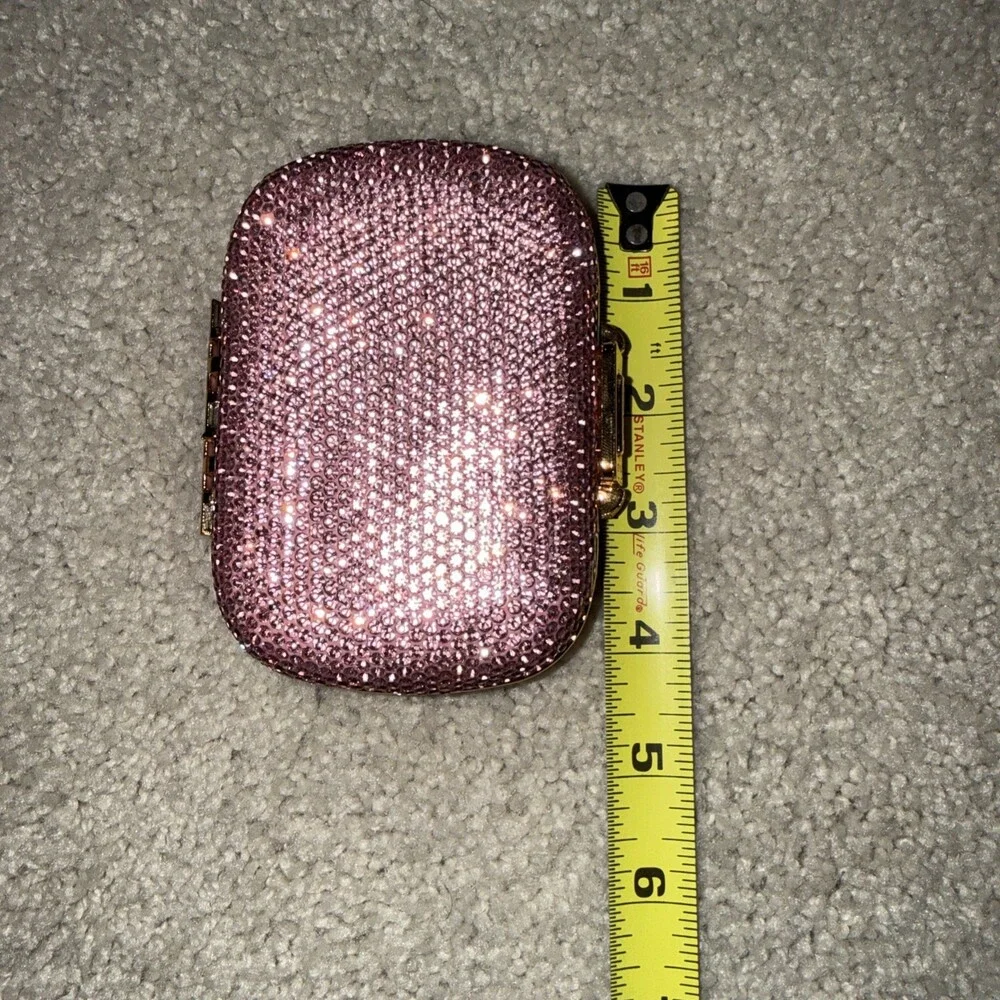 Glitz & Glam are discount smoke