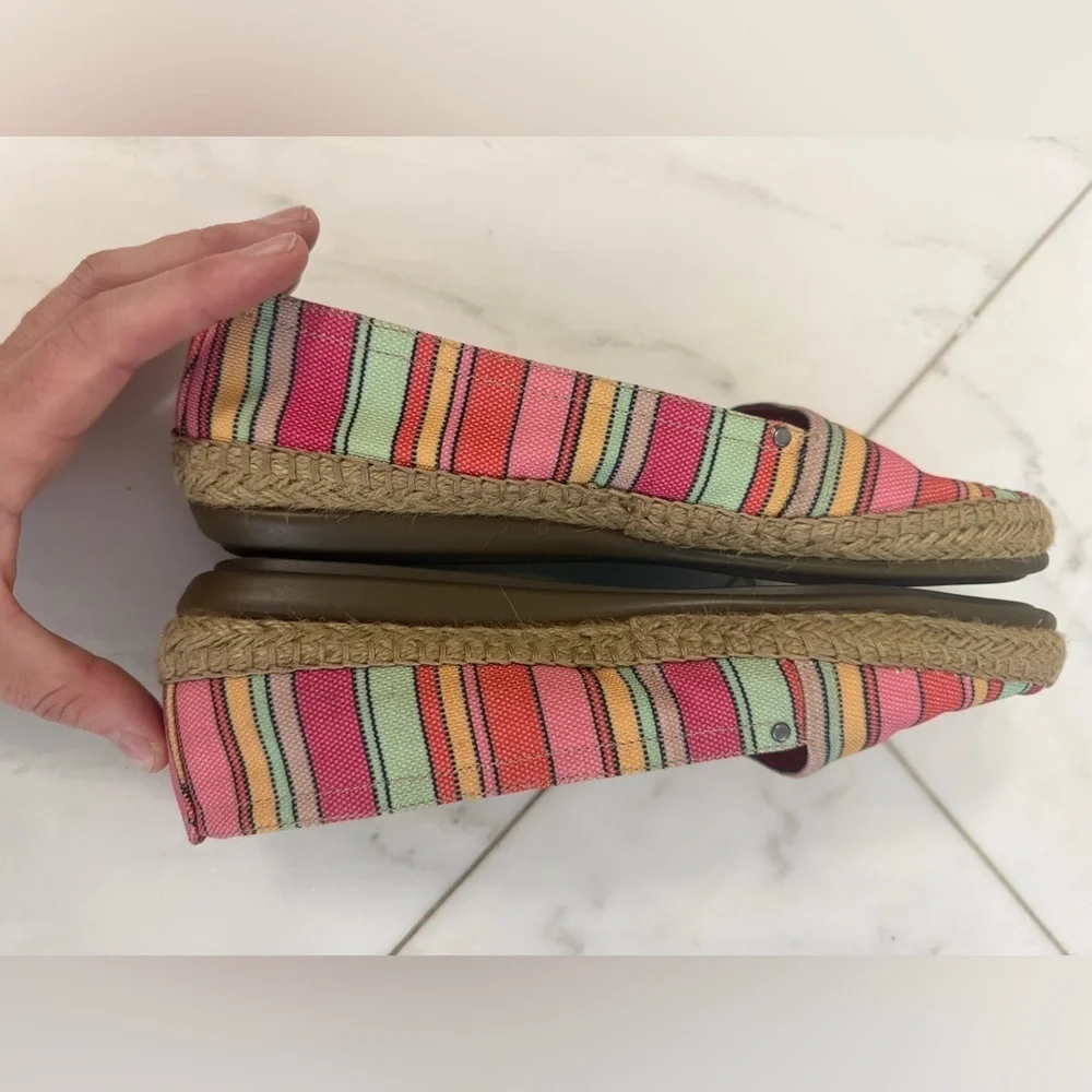 AEROSOLES size flats inside