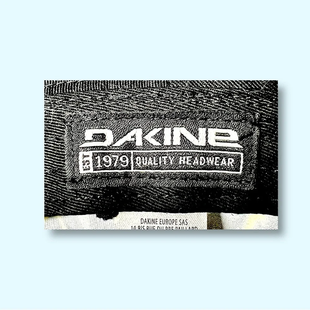 Dakine kids beach