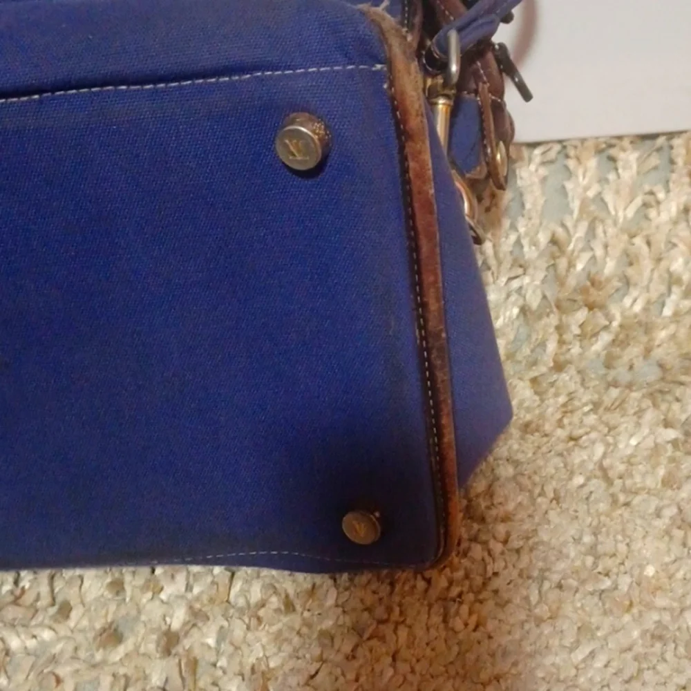 T Anthony that travels well