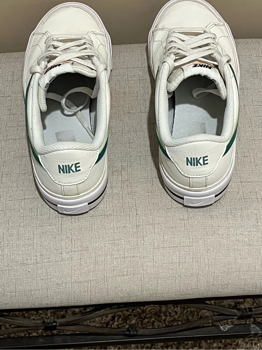 Nike low top