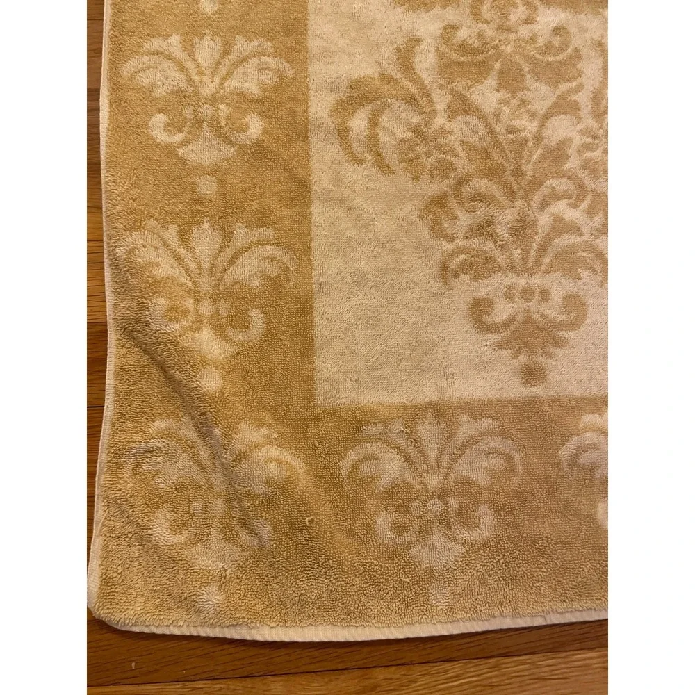 Fieldcrest vintage bath